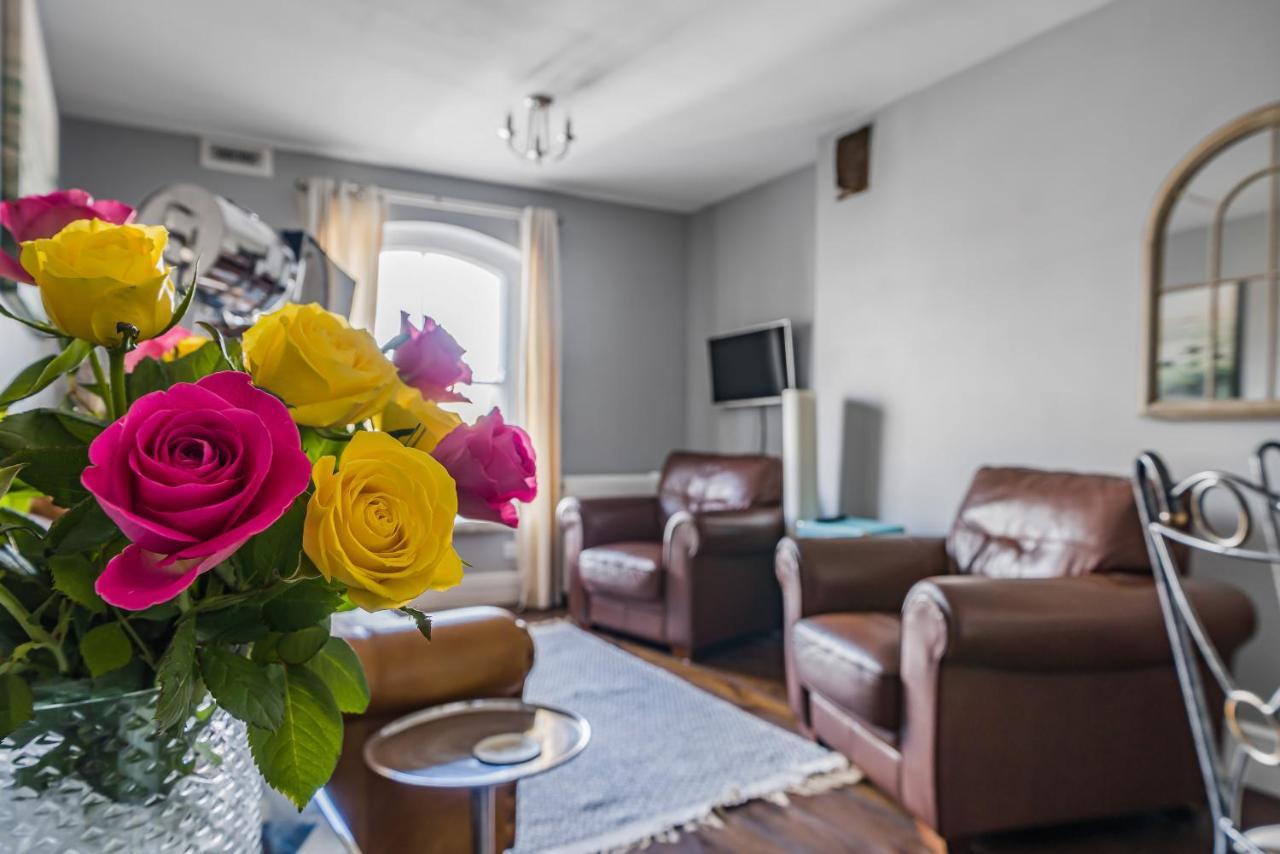 Woodsmill Quay Riverside Apartment - Heart Of York Buitenkant foto